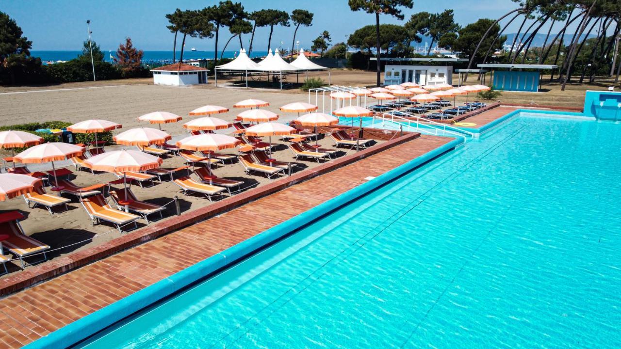 Villaggio Torre Marina Marina di Massa Exterior photo