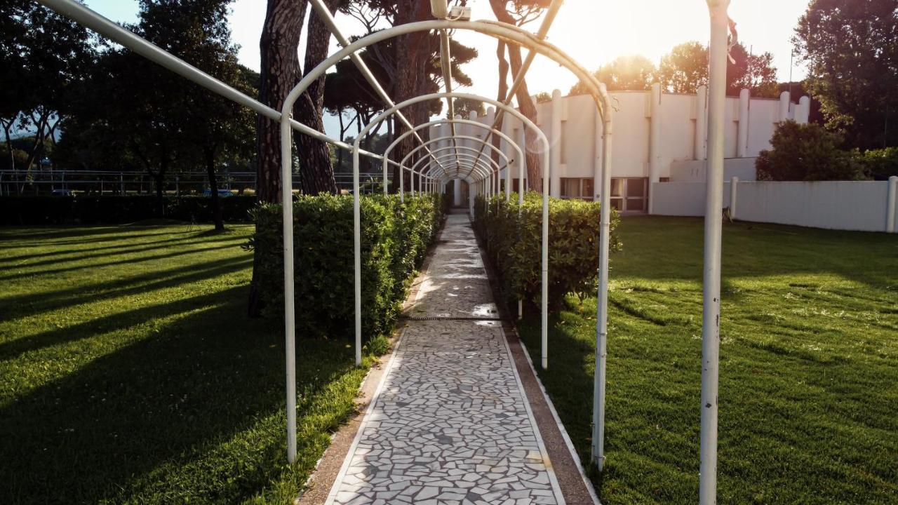 Villaggio Torre Marina Marina di Massa Exterior photo